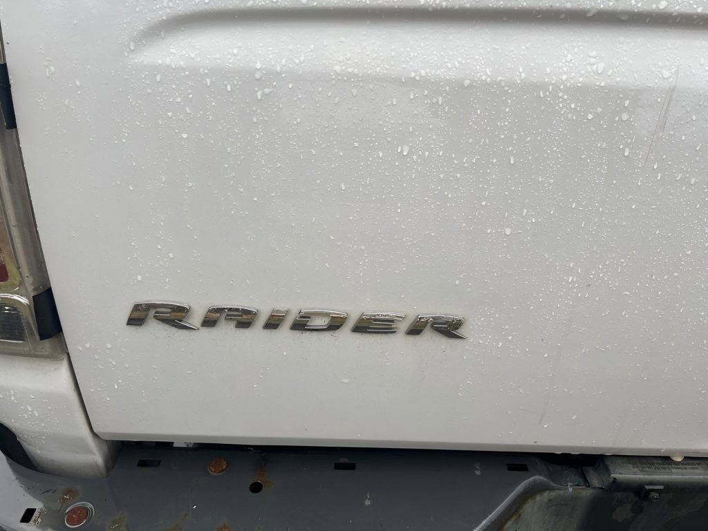 Used 2007 Mitsubishi Raider LS image 21