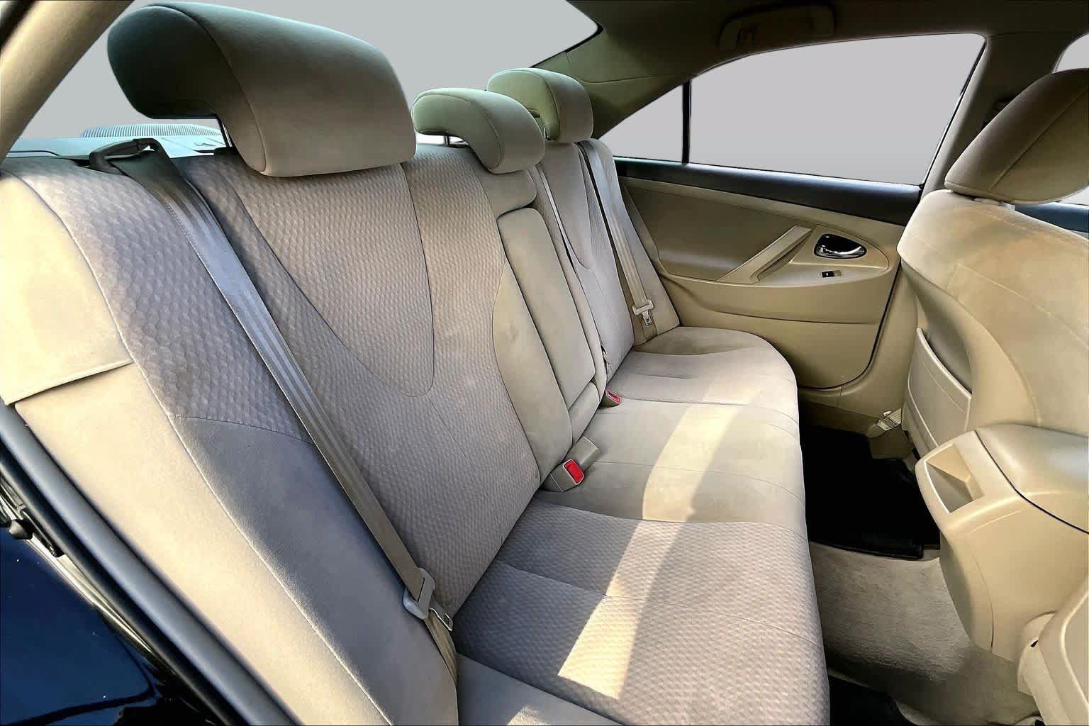 Used 2011 Toyota Camry LE w/ LE Extra-Value Pkg FWD image 18