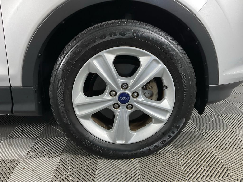 Used 2016 Ford Escape SE w/ Equipment Group 201A FWD image 10