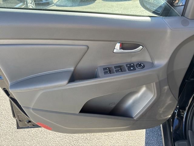 Used 2011 Kia Sportage LX w/ Convenience Pkg FWD image 14