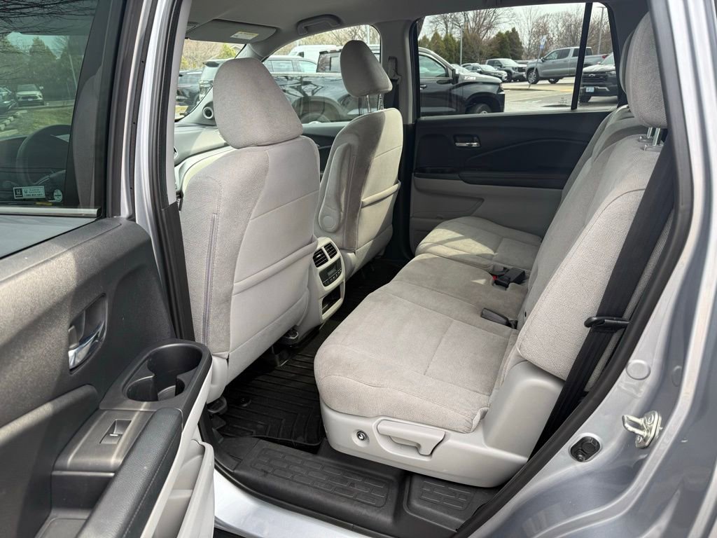 Used 2019 Honda Pilot EX image 11