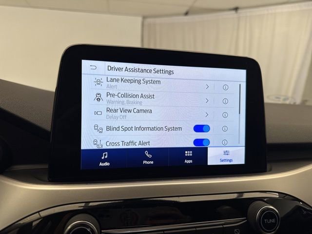 Used 2020 Ford Escape SE image 21