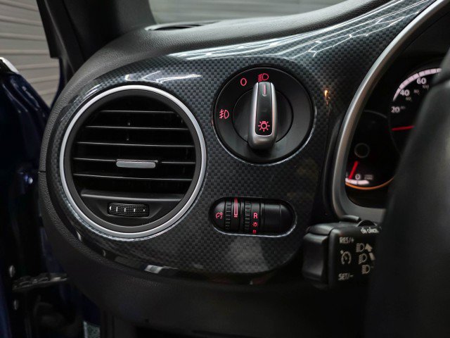 Used 2014 Volkswagen Beetle R-Line FWD image 28