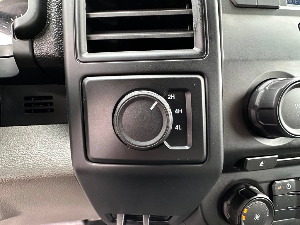 Used 2015 Ford F150 XL w/ Equipment Group 101A Mid AWD/4WD image 35
