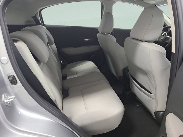 Used 2021 Honda HR-V LX image 13