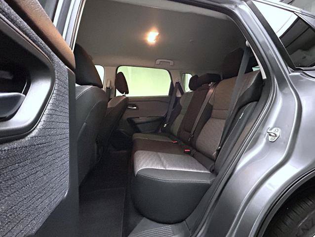 Certified 2023 Nissan Rogue SV AWD/4WD image 19