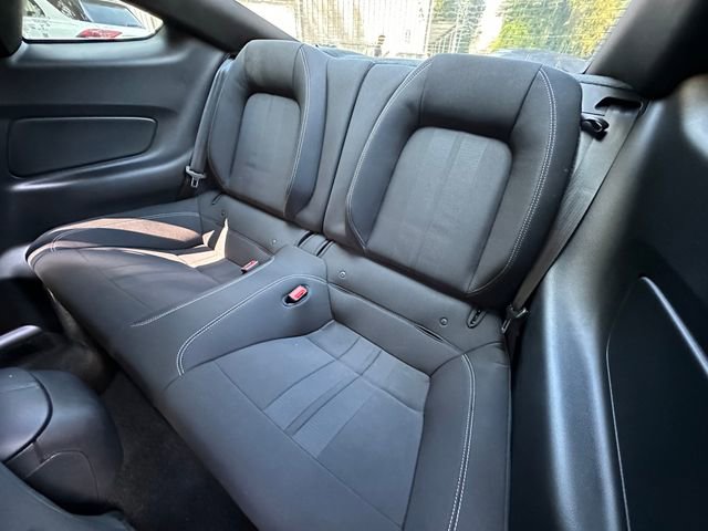Used 2018 Ford Mustang Coupe image 28