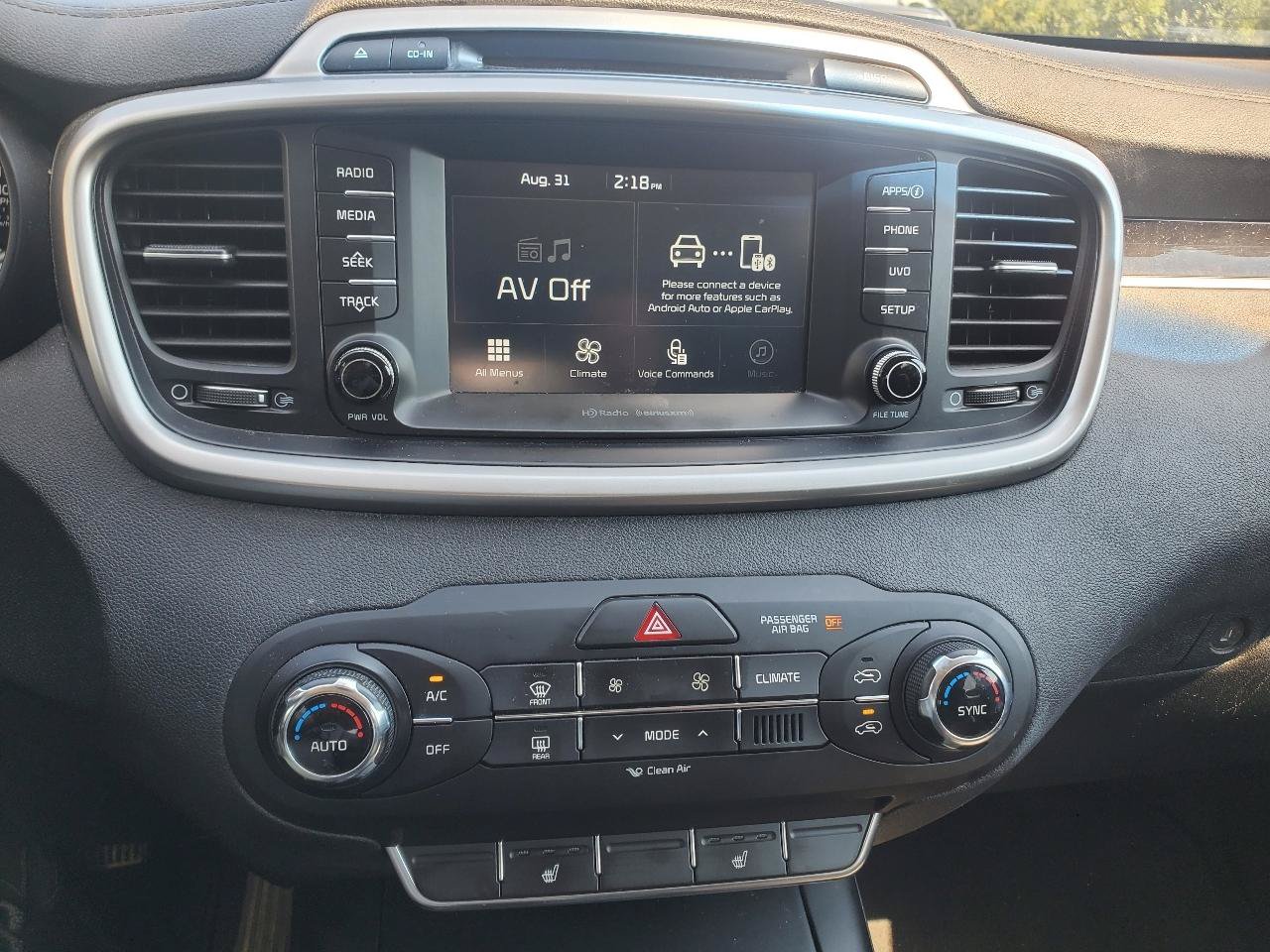 Used 2018 Kia Sorento FWD image 19