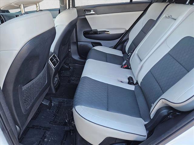 Used 2018 Kia Sportage EX w/ EX Sport Appearance Package image 17