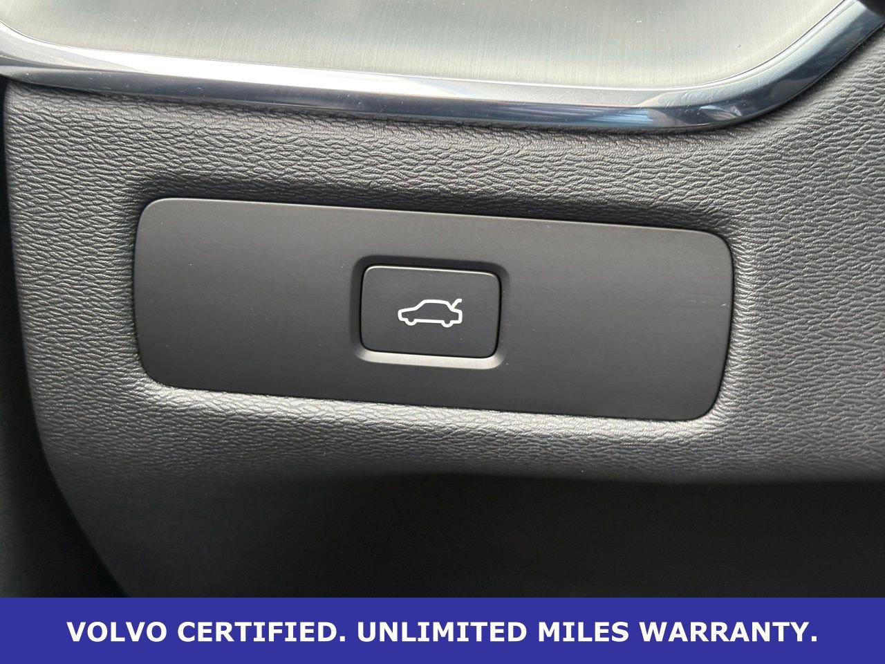 Certified 2025 Volvo XC60 B5 Core AWD/4WD image 20