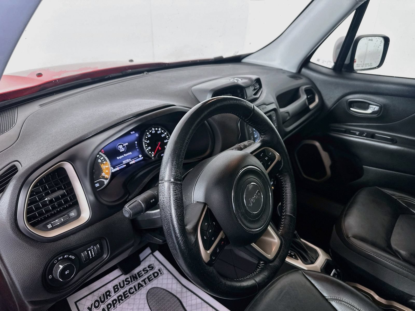 Used 2017 Jeep Renegade Limited w/ Advanced Technology Group FWD image 9
