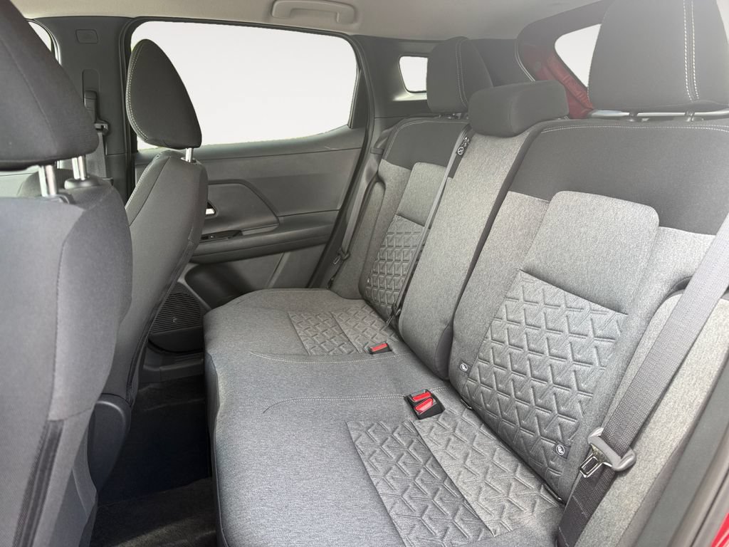 Used 2026 Nissan Kicks SV FWD image 13