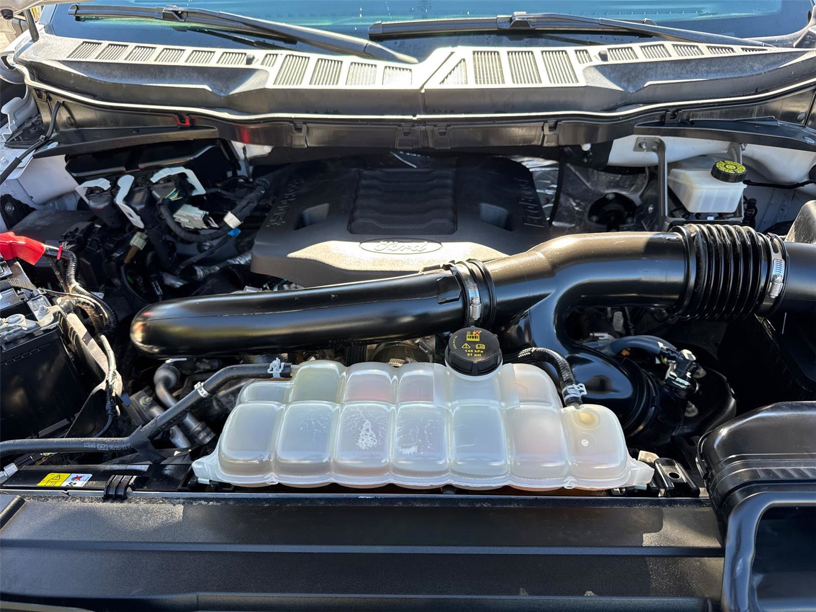 Used 2023 Ford F150 Platinum image 8