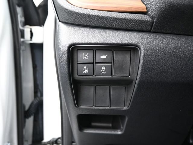 Used 2022 Honda CR-V Touring image 17