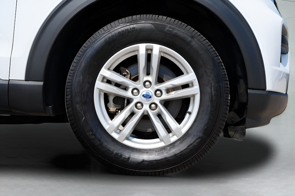 Used 2023 Ford Explorer 4WD image 9