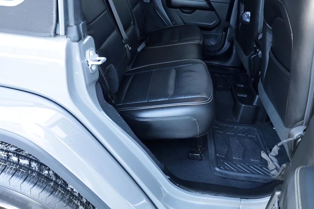 Used 2019 Jeep Wrangler Unlimited Sahara w/ Dual Top Group image 26