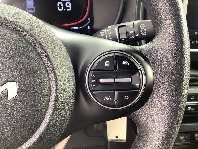 Used 2024 Kia Soul LX w/ Option Group 015 FWD image 12