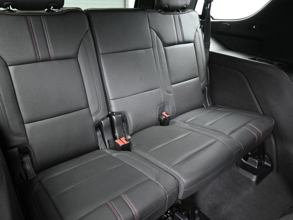 Used 2022 Chevrolet Tahoe RST w/ Luxury Package AWD/4WD image 26