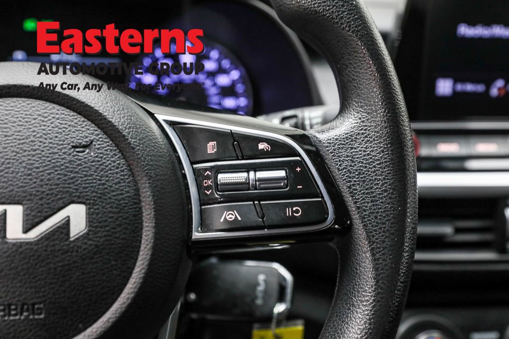 Used 2023 Kia Forte LXS image 16