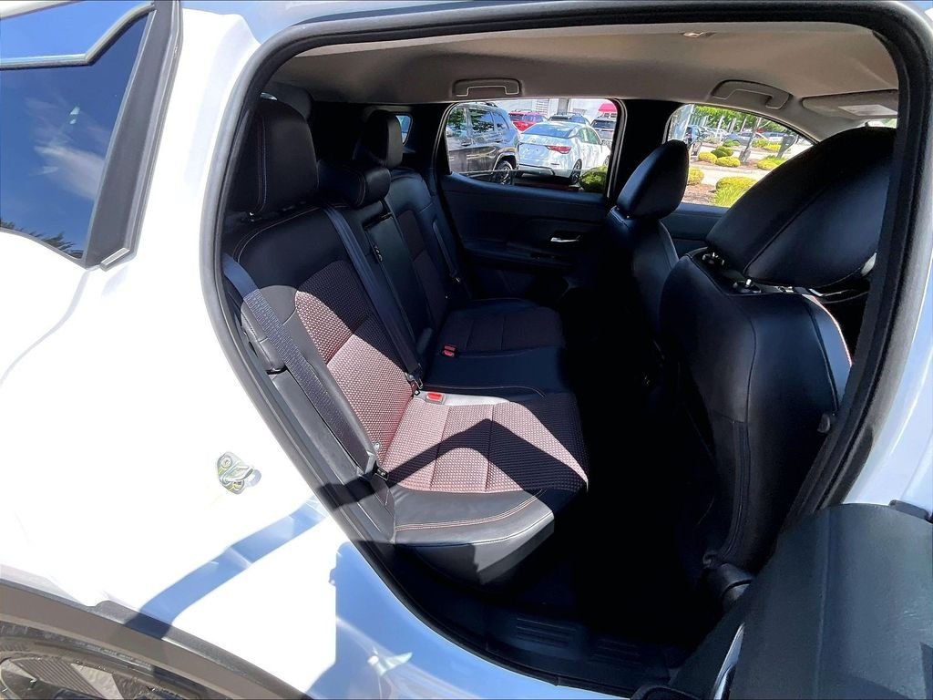 Certified 2025 Nissan Kicks SR AWD/4WD image 16