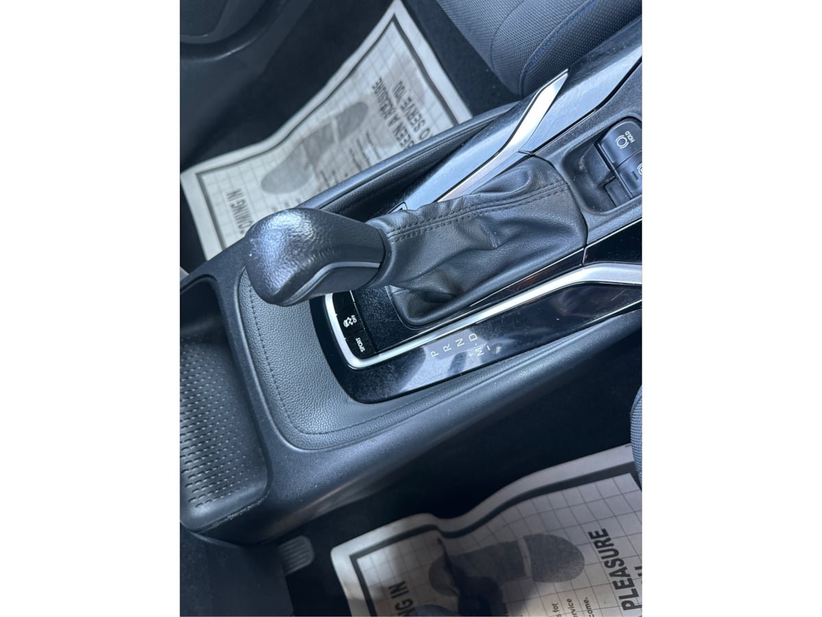 Used 2020 Toyota Corolla LE FWD image 27