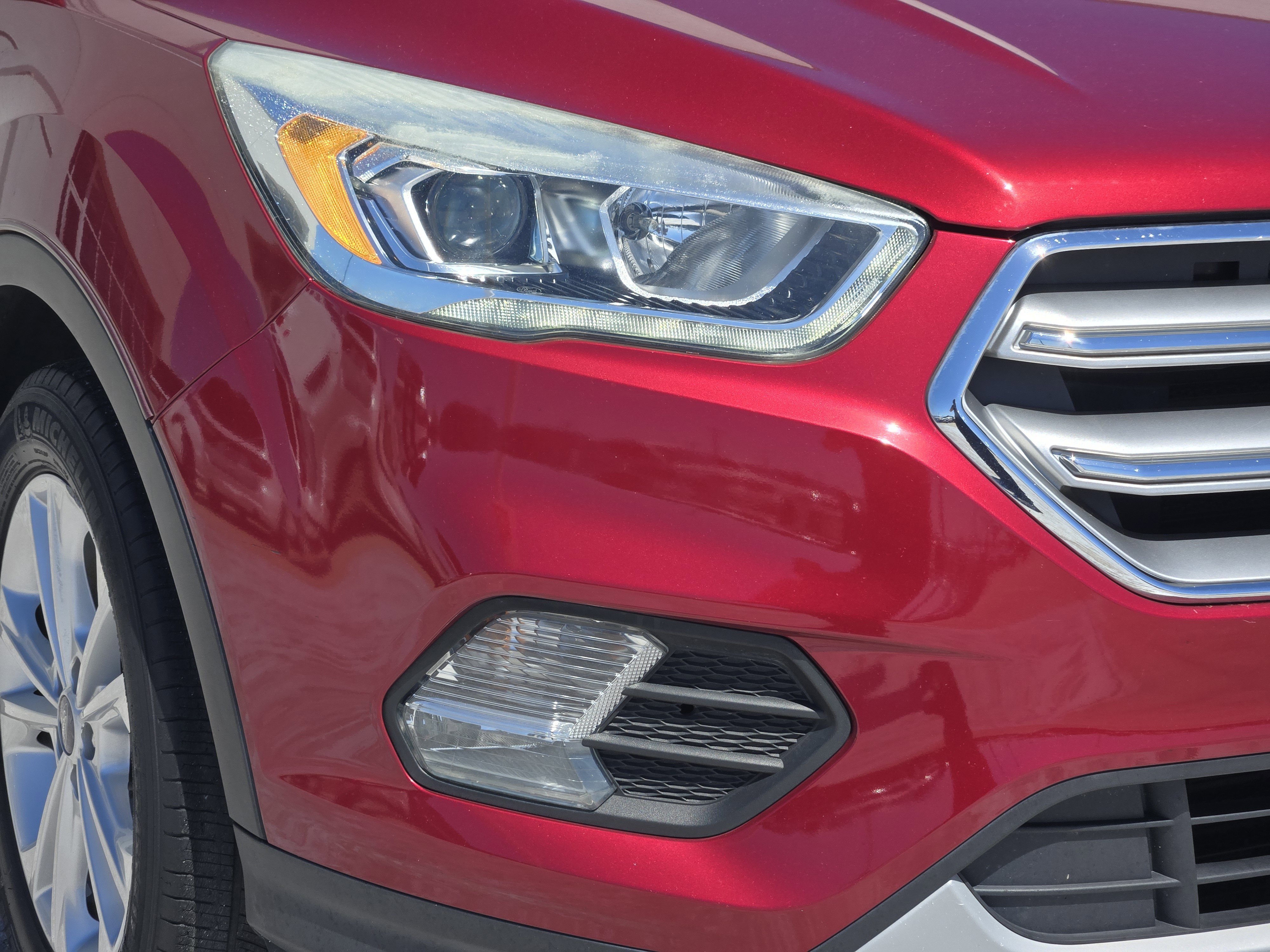 Used 2017 Ford Escape SE w/ Equipment Group 201A image 9