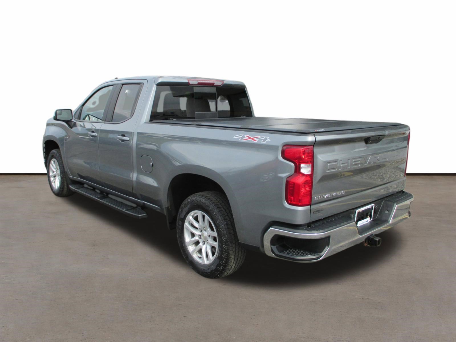 Used 2019 Chevrolet Silverado 1500 LT w/ All-Star Edition AWD/4WD image 3