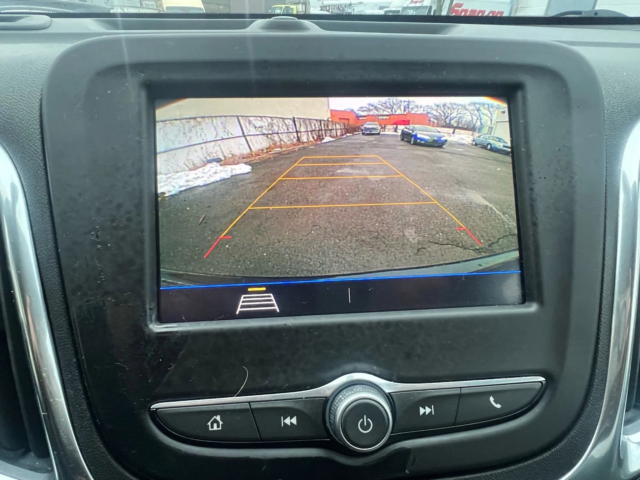 Used 2020 Chevrolet Equinox LS image 21