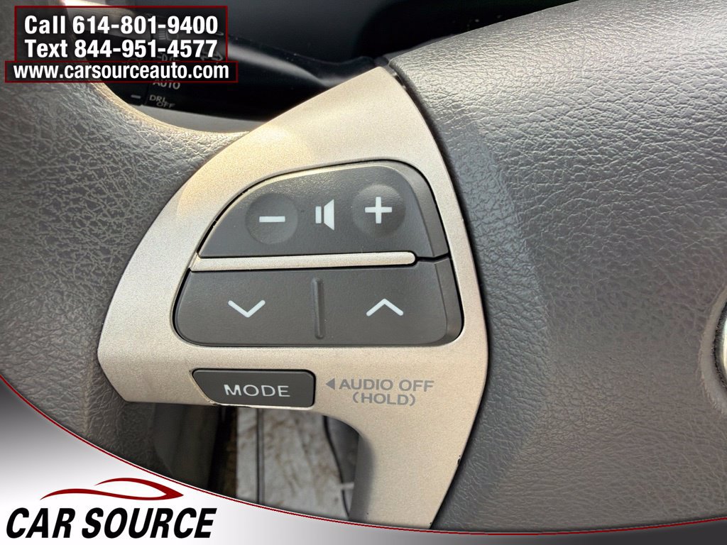 Used 2011 Toyota Camry LE FWD image 11