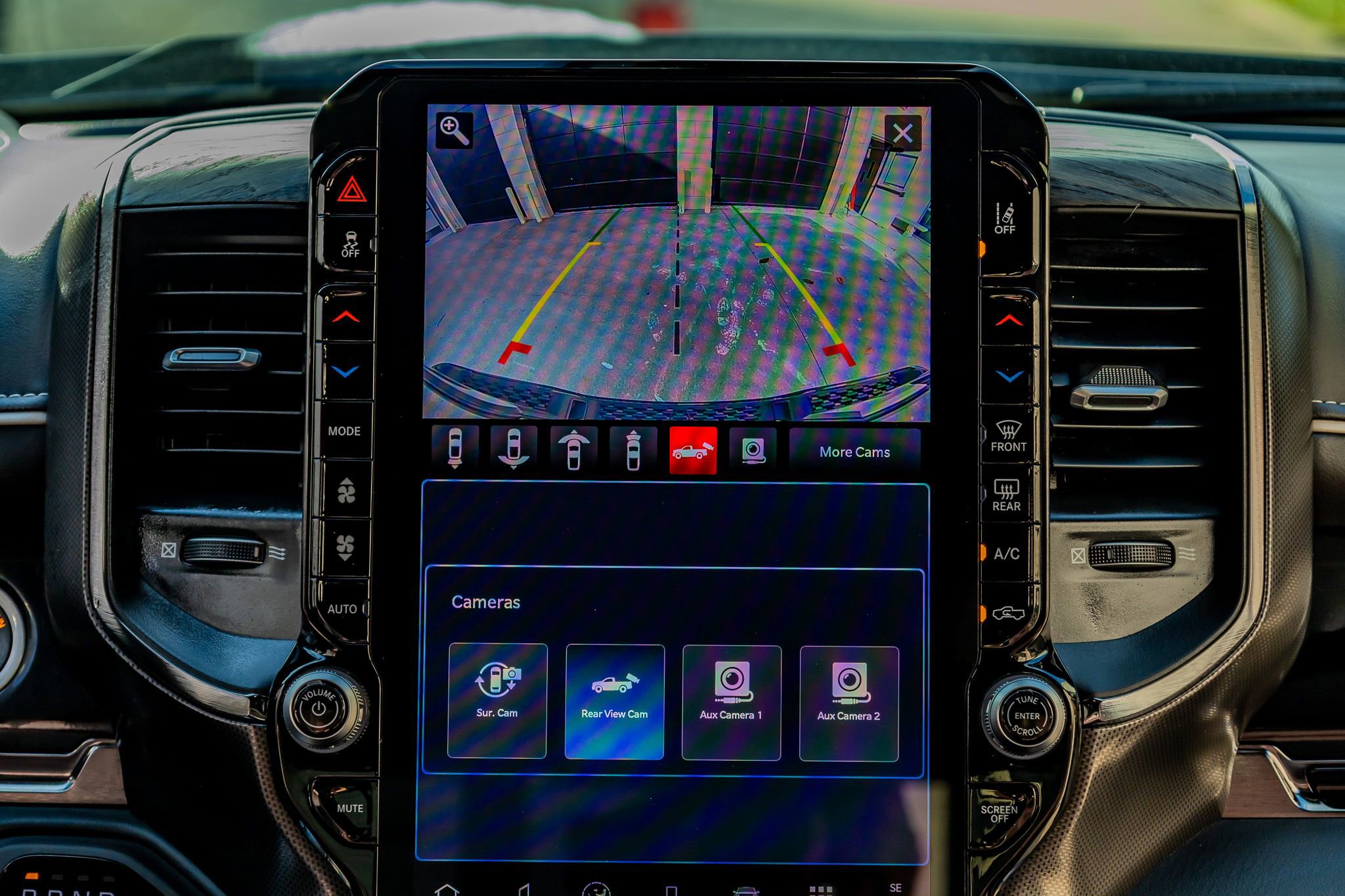 Used 2025 RAM 1500 Limited image 26