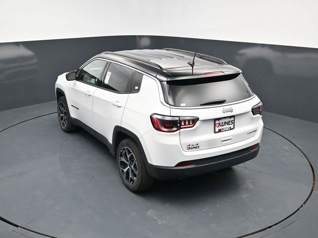 Used 2026 Jeep Compass Limited AWD/4WD image 31