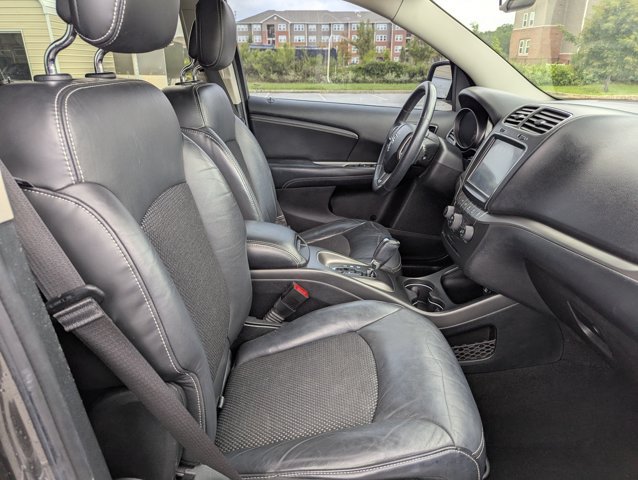 Used 2017 Dodge Journey Crossroad w/ Popular Equipment Group FWD image 27