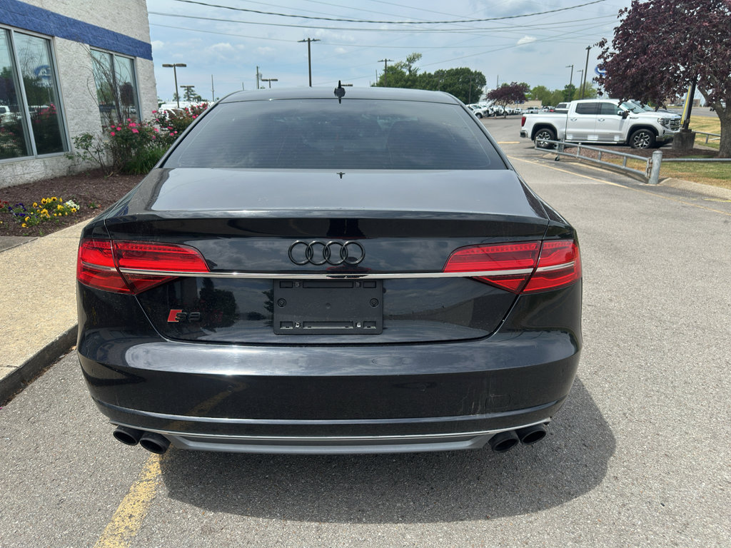 Used 2015 Audi S8 w/ S8 Driver Assistance Package AWD/4WD image 11