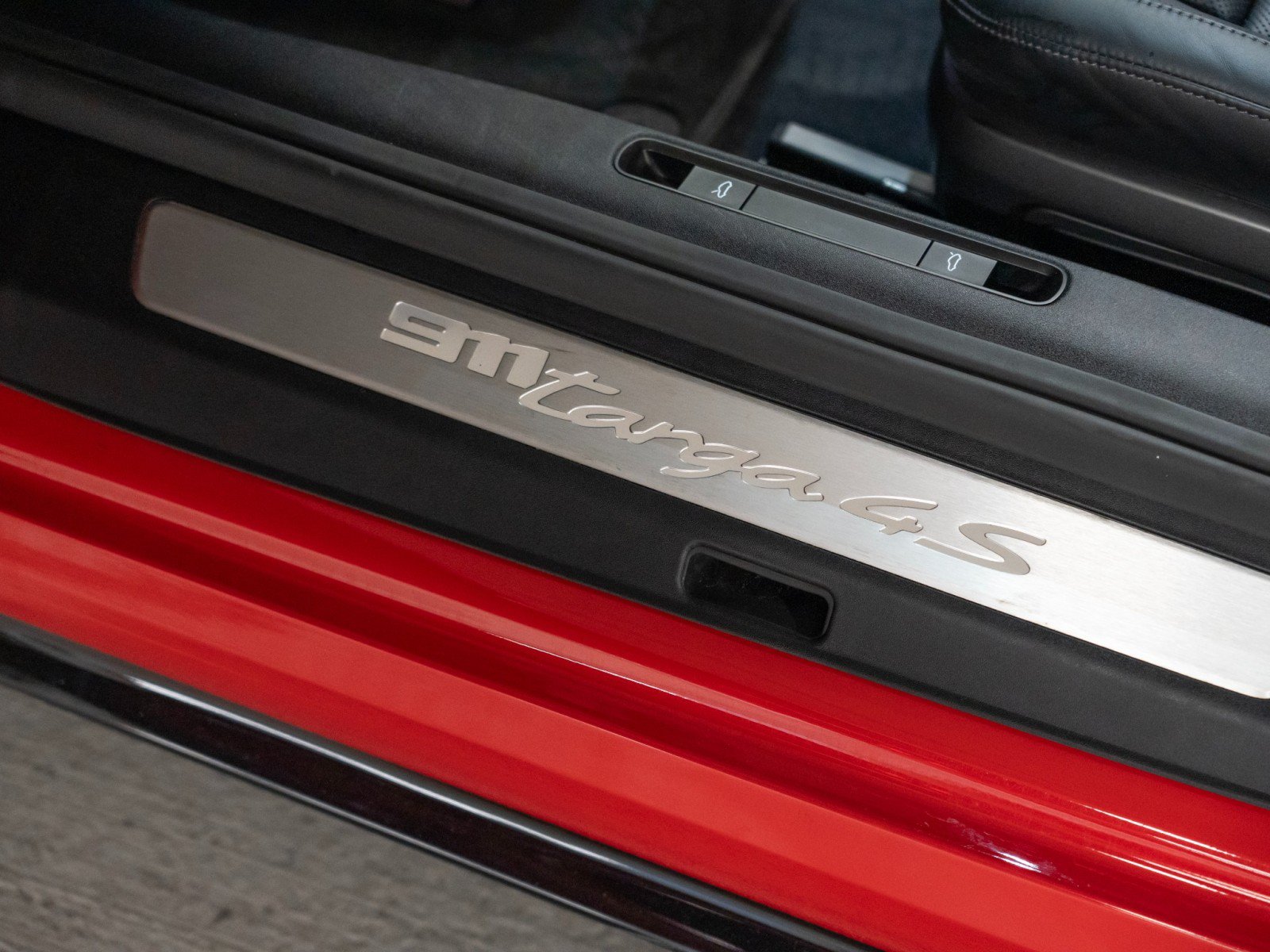 Certified 2021 Porsche 911 AWD/4WD image 12