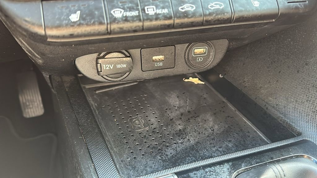 Used 2023 Hyundai Elantra SEL w/ Convenience Package image 26