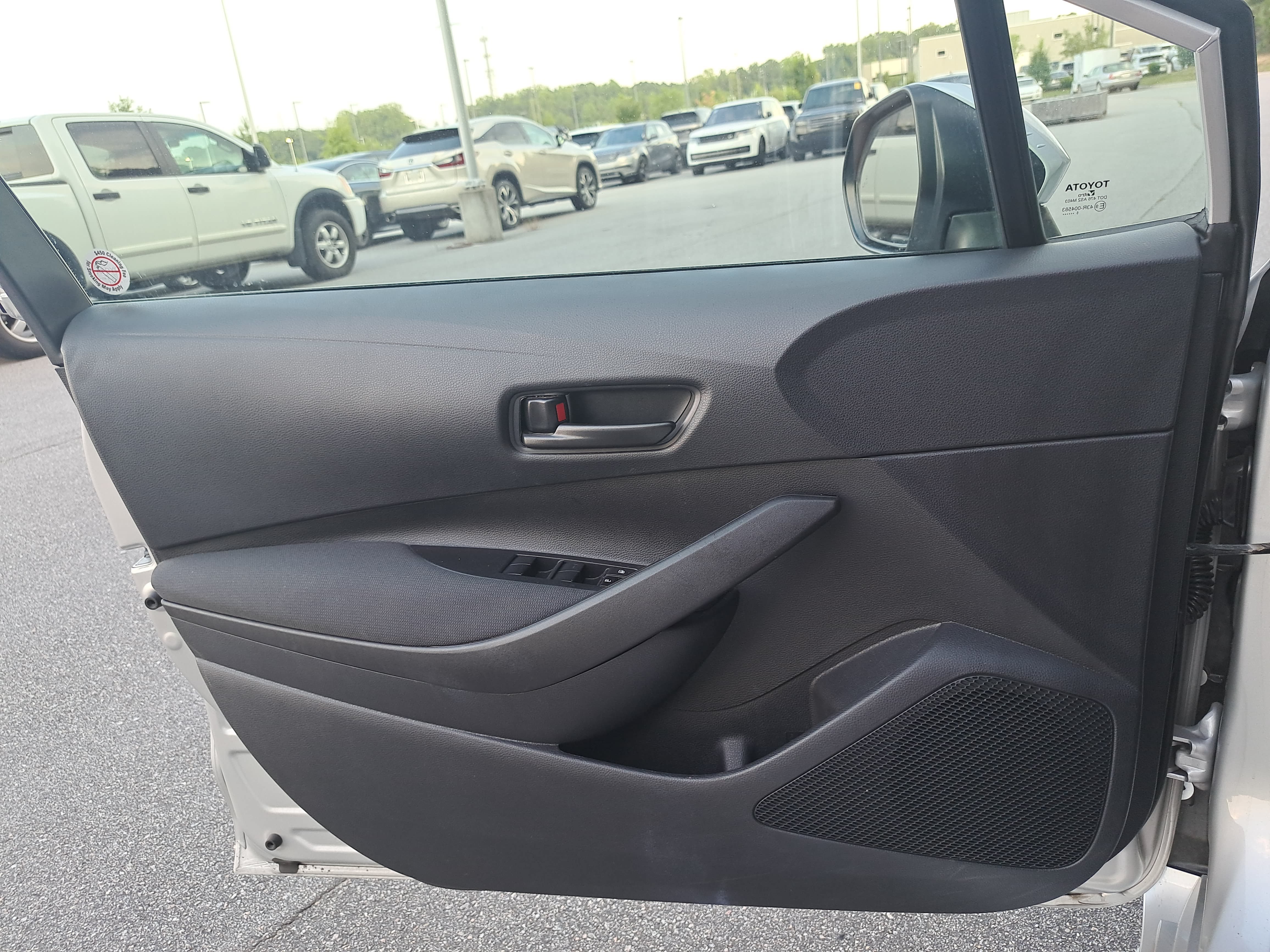 Used 2026 Toyota Corolla LE FWD image 24