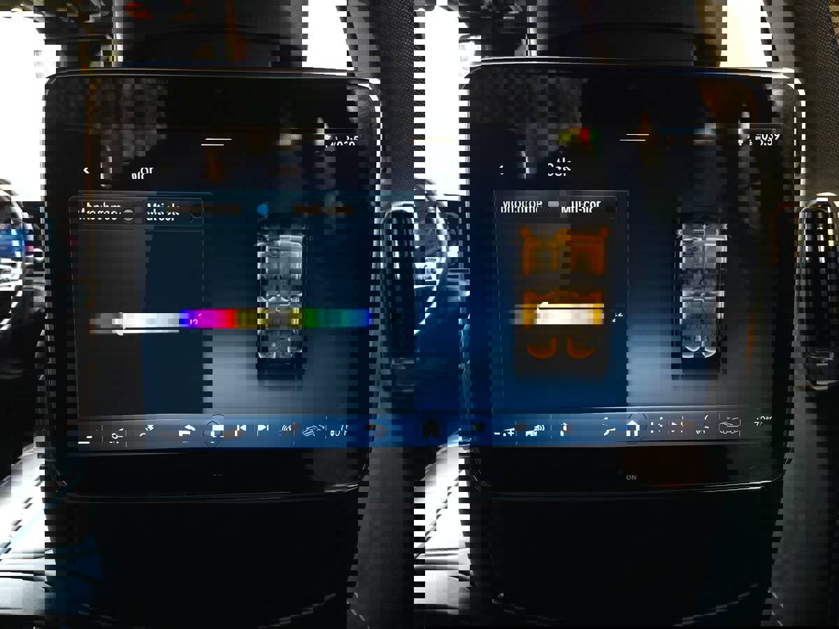 Used 2021 Mercedes-Benz S 580 4MATIC Sedan w/ Warmth & Comfort Package image 21