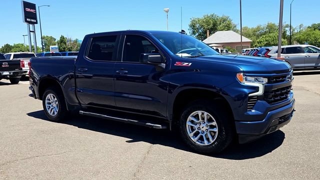 Used 2023 Chevrolet Silverado 1500 RST AWD/4WD image 2