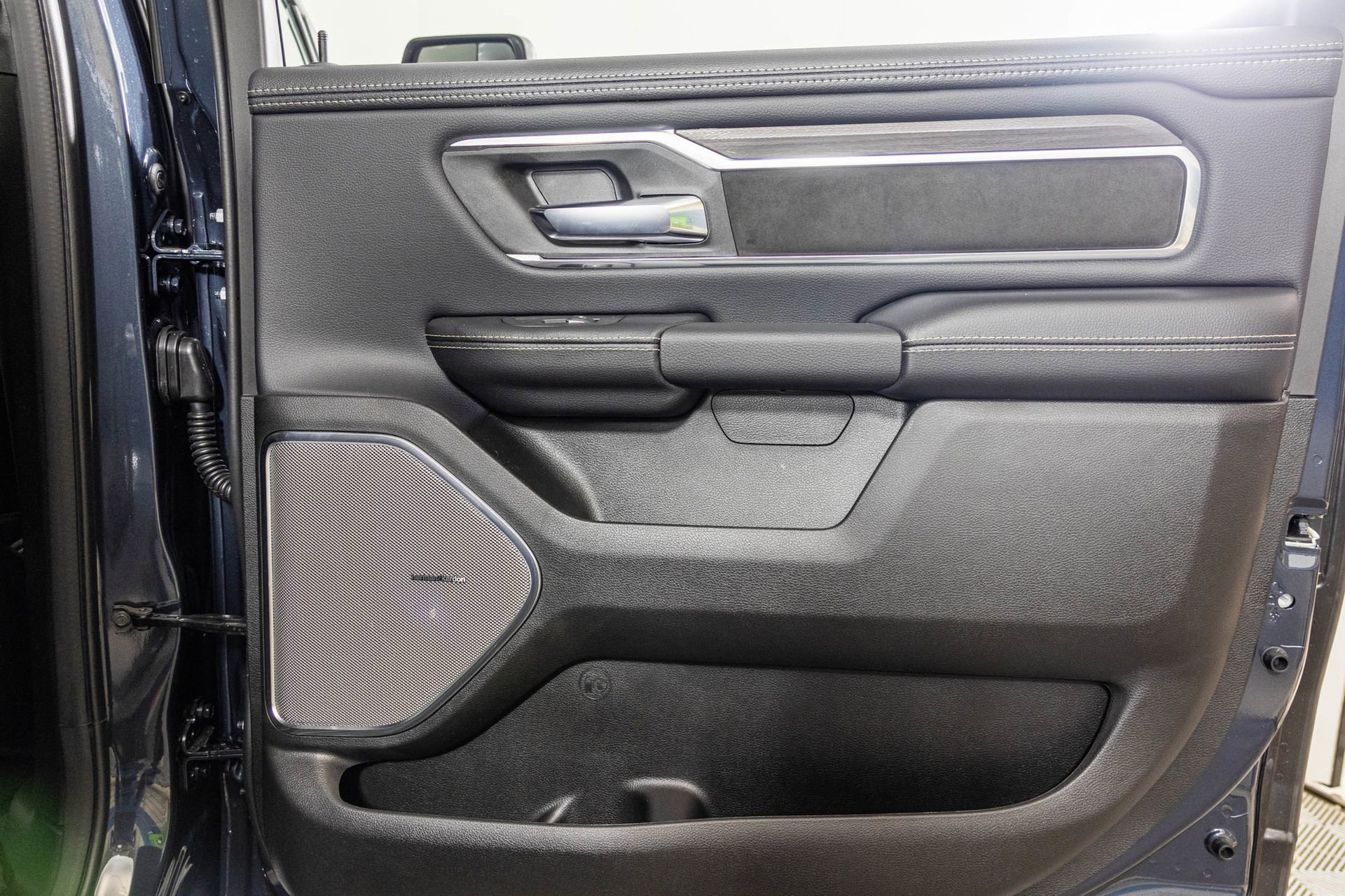 New 2026 RAM 1500 Laramie w/ Night Edition image 42