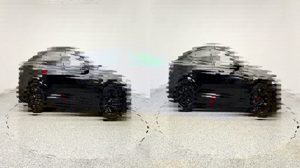 Used 2021 Tesla Model S Plaid image 4