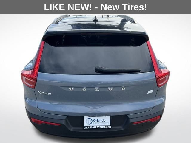 Used 2021 Volvo XC40 P8 Recharge w/ Advanced Package image 9