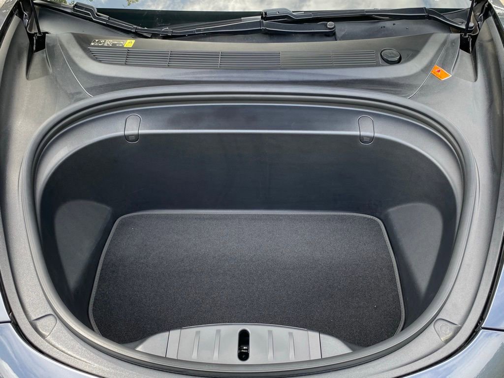 Used 2018 Tesla Model 3 Performance image 15