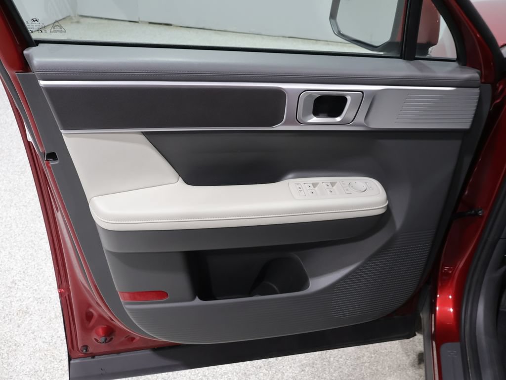 Used 2025 Hyundai Santa Fe SEL AWD/4WD image 12