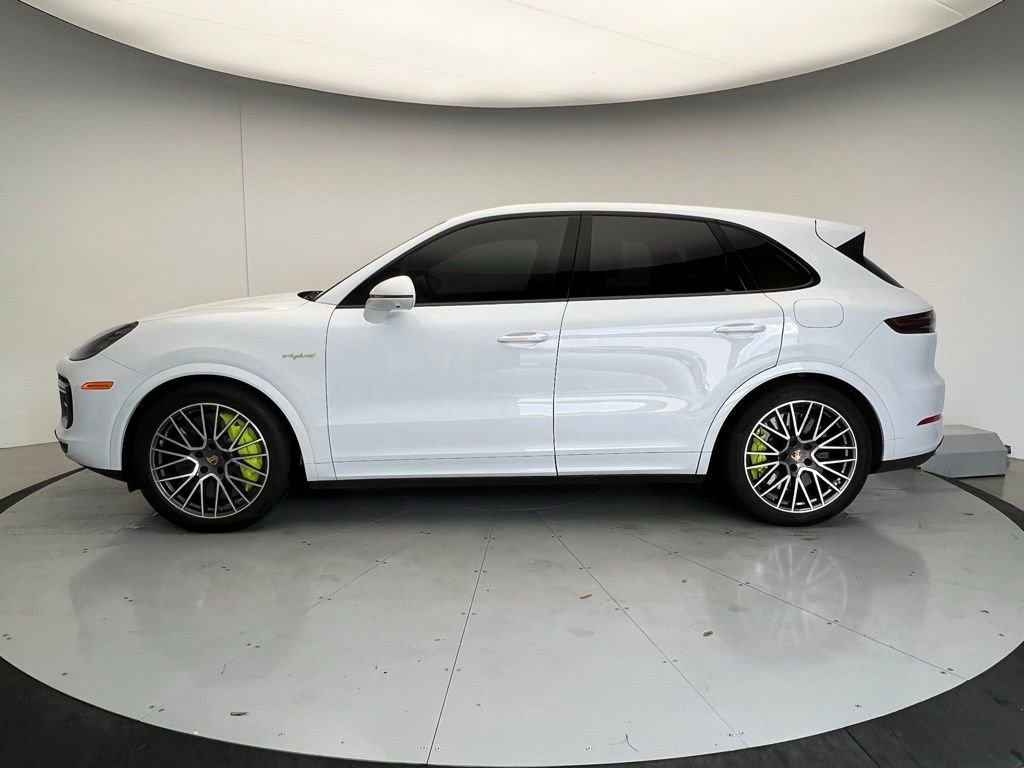 Certified 2023 Porsche Cayenne Turbo S AWD/4WD image 2