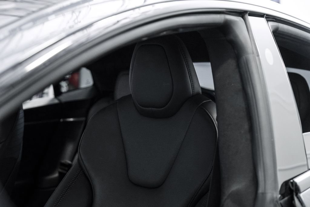 Used 2023 Tesla Model S image 35
