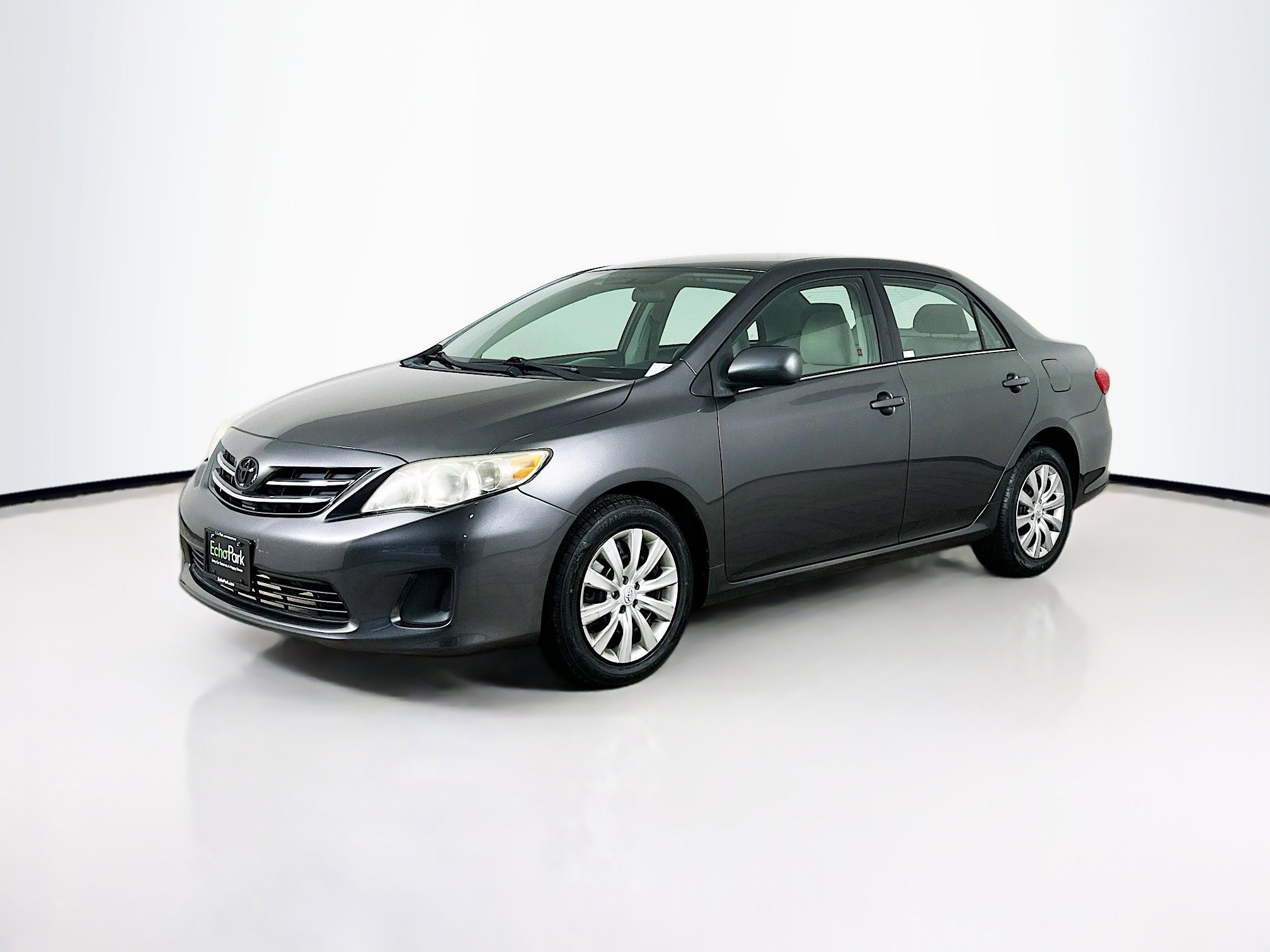 Used 2013 Toyota Corolla LE image 3