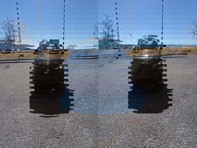 Used 2025 Toyota Corolla LE image 2