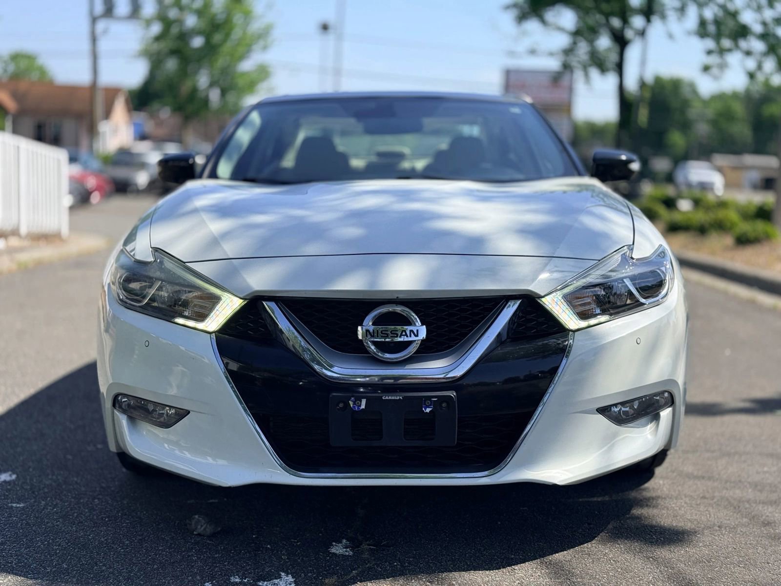 Used 2017 Nissan Maxima Platinum w/ Medallion Package FWD image 9