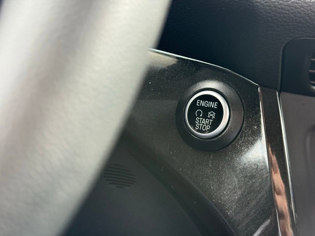 Used 2017 Ford Escape Titanium image 21