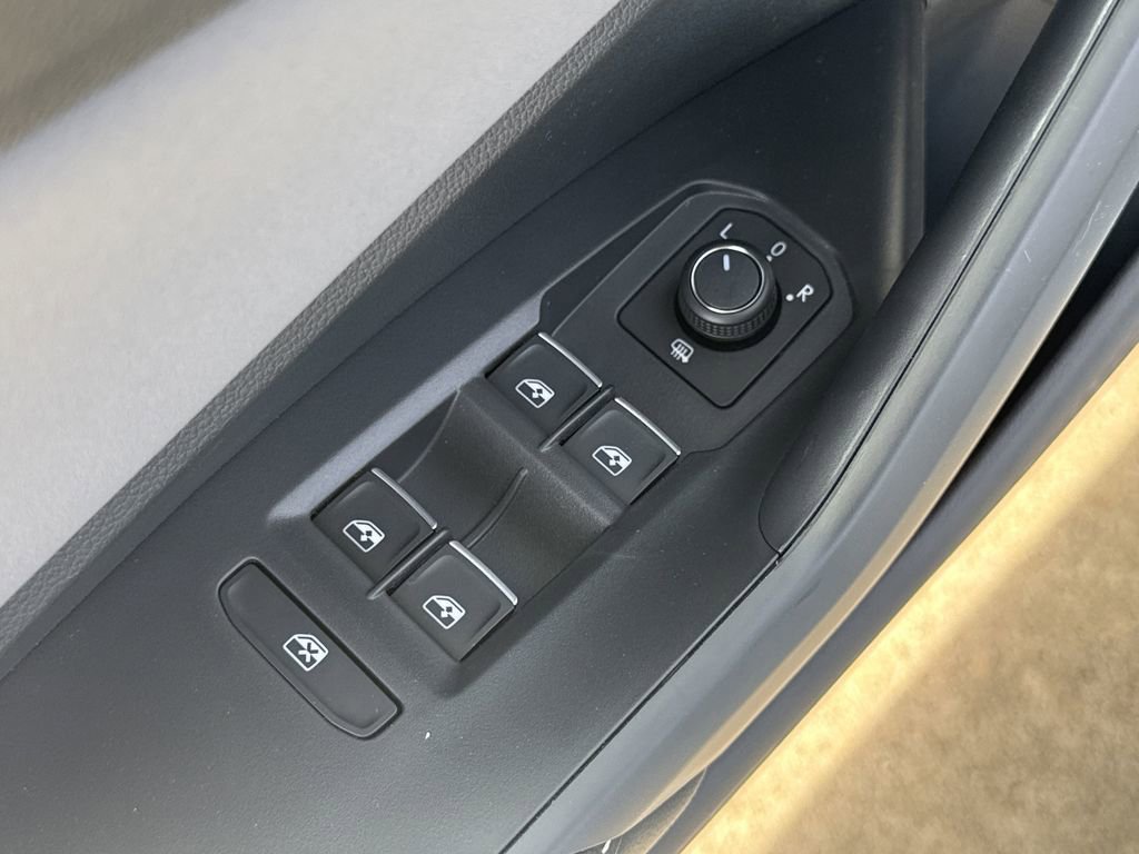 New 2026 Volkswagen Jetta SE image 11